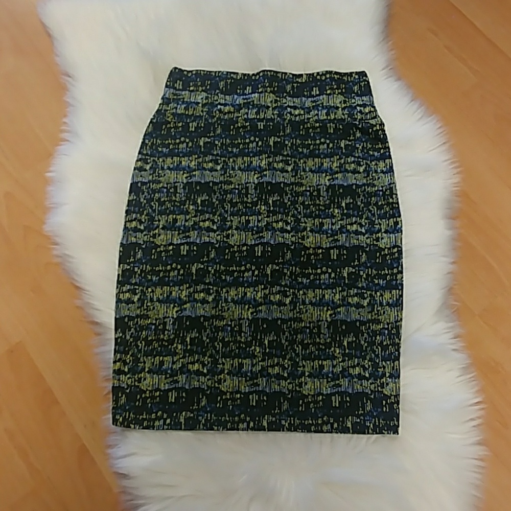 LulaRoe Cassie Pencil Skirt